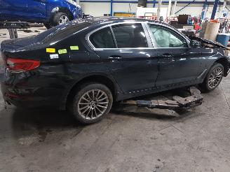 BMW 5-serie 5 serie (G30) Sedan 520d 2.0 TwinPower Turbo 16V (B47-D20B) [140kW]  (=
09-2016/06-2023) picture 3