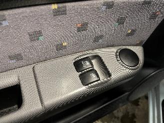 Hyundai Getz Getz Hatchback 1.3i 12V (G4EA) [63kW]  (09-2003/09-2005) picture 17