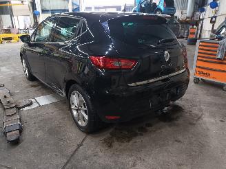 Renault Clio Clio IV (5R) Hatchback 5-drs 1.5 Energy dCi 90 FAP (K9K-628(K9K-E6)) [=
66kW]  (11-2012/08-2021) picture 4