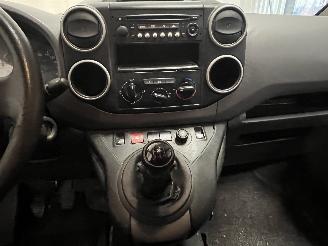 Peugeot Partner Partner (GC/GF/GG/GJ/GK) Van 1.6 HDI, BlueHDI 75 (DV6FE(BHW)) [55kW]  =
(07-2011/12-2018) picture 17