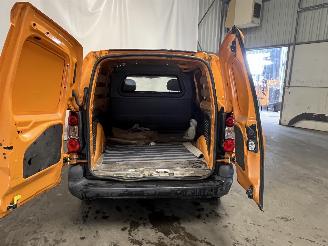 Peugeot Partner Partner (GC/GF/GG/GJ/GK) Van 1.6 HDI, BlueHDI 75 (DV6FE(BHW)) [55kW]  =
(07-2011/12-2018) picture 11