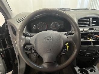 Hyundai Santa Fe Santa Fe I SUV 2.4 16V 4x4 (G4JS) [107kW]  (02-2001/02-2006) picture 23