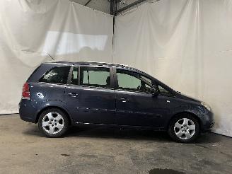 Opel Zafira Zafira (M75) MPV 1.8 16V Ecotec (Z18XER(Euro 4)) [103kW]  (07-2005/04-=
2015) picture 7