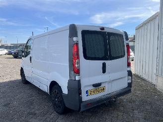 Opel Vivaro Vivaro Van 2.0 CDTI (M9R-782) [66kW]  (08-2006/07-2014) picture 4