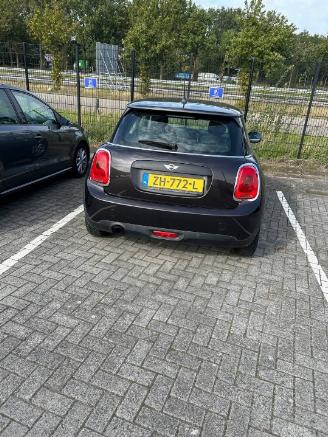 Mini Mini Mini (F56) Hatchback 3-drs 1.2 12V One (B38A12A) [75kW]  (04-2014/10-2=
017) picture 4