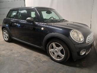 Mini Mini Mini (R56) Hatchback 1.4 16V One (N12-B14A) [70kW]  (11-2006/03-2010) picture 20