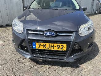 Ford Focus Focus 3 Wagon Combi 1.6 TDCi ECOnetic (NGDB) [77kW]  (05-2012/05-2018)= picture 10