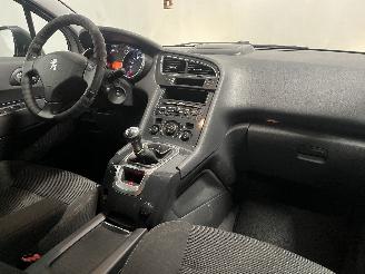 Peugeot 5008 5008 I (0A/0E) MPV 1.6 VTI 16V (EP6(5FW)) [88kW]  (09-2009/03-2017) picture 10