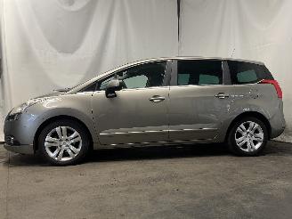 Peugeot 5008 5008 I (0A/0E) MPV 1.6 VTI 16V (EP6(5FW)) [88kW]  (09-2009/03-2017) picture 4