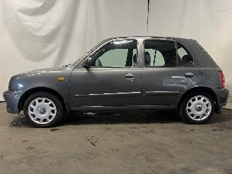 Nissan Micra Micra (K11) Hatchback 1.4 16V (CGA3DE) [60kW]  (09-2000/02-2003) picture 4
