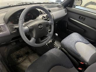 Nissan Micra Micra (K11) Hatchback 1.4 16V (CGA3DE) [60kW]  (09-2000/02-2003) picture 13