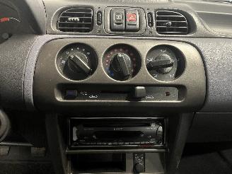 Nissan Micra Micra (K11) Hatchback 1.4 16V (CGA3DE) [60kW]  (09-2000/02-2003) picture 16