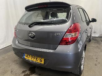 Hyundai I-20 i20 Hatchback 1.2i 16V (G4LA) [57kW]  (09-2008/12-2012) picture 7