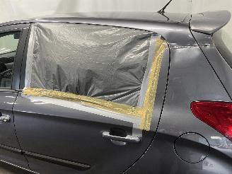 Hyundai I-20 i20 Hatchback 1.2i 16V (G4LA) [57kW]  (09-2008/12-2012) picture 5