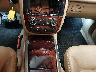 Mercedes R-klasse R (W251) MPV 3.0 320 CDI 24V 4-Matic (OM642.950) [165kW]  (01-2006/07-=
2010) picture 19