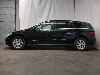 Mercedes R-klasse R (W251) MPV 3.0 320 CDI 24V 4-Matic (OM642.950) [165kW]  (01-2006/07-=
2010) picture 4