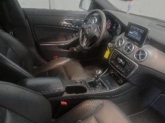 Mercedes Cla-klasse CLA (117.3) Sedan 1.6 CLA-180 16V (M270.910) [90kW]  (01-2013/03-2019)= picture 9