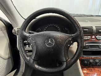 Mercedes C-klasse C (W203) Sedan 2.2 C-200 CDI 16V (OM611.962) [85kW]  (09-2000/06-2003)= picture 26