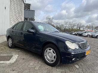 Mercedes C-klasse C (W203) Sedan 1.8 C-180K 16V (M271.946) [105kW]  (05-2002/02-2007) picture 5