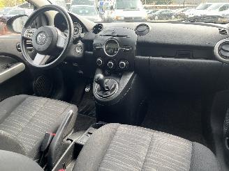 Mazda 2 2 (DE) Hatchback 1.3 16V S-VT (ZJ46) [55kW]  (10-2007/06-2015) picture 18