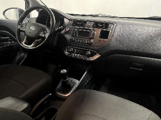 Kia Rio Rio III (UB) Hatchback 1.2 CVVT 16V (G4LA5) [63kW]  (09-2011/12-2017) picture 15