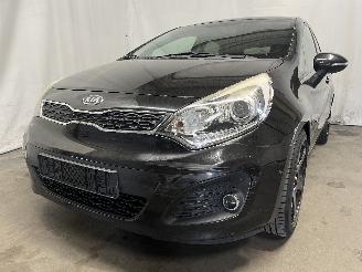 krockskadad bil auto Kia Rio Rio III (UB) Hatchback 1.2 CVVT 16V (G4LA5) [63kW]  (09-2011/12-2017) 2012/1