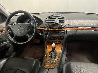 Mercedes E-klasse E (W211) Sedan 2.6 E-240 V6 18V (M112.913) [130kW]  (03-2002/12-2008) picture 13