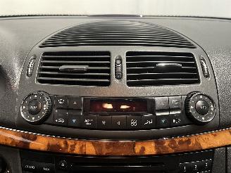 Mercedes E-klasse E (W211) Sedan 2.6 E-240 V6 18V (M112.913) [130kW]  (03-2002/12-2008) picture 21