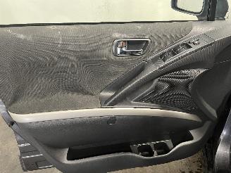 Toyota Corolla Corolla Verso (R10/11) MPV 1.8 16V VVT-i (1ZZFE) [95kW]  (04-2004/03-2=
009) picture 15