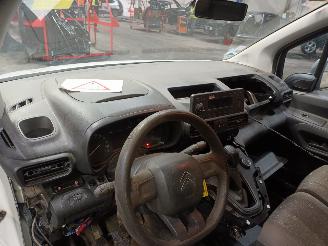 Citroën Berlingo Berlingo Van 1.6 BlueHDI 100 (DV6FD(BHY)) [73kW]  (06-2018/04-2021) picture 5