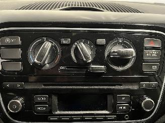 Volkswagen Up! Up! (121) Hatchback 1.0 12V 60 (CHYA) [44kW]  (08-2011/08-2020) picture 24