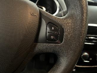 Renault Clio Clio IV Estate/Grandtour (7R) Combi 5-drs 1.5 Energy dCi 90 FAP (K9K-6=
08(K9K-B6)) [66kW]  (11-2012/08-2021) picture 21