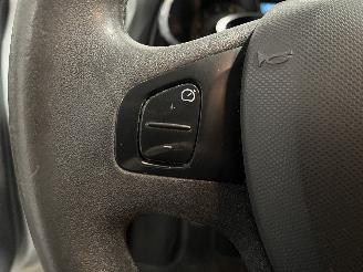 Renault Clio Clio IV Estate/Grandtour (7R) Combi 5-drs 1.5 Energy dCi 90 FAP (K9K-6=
08(K9K-B6)) [66kW]  (11-2012/08-2021) picture 22