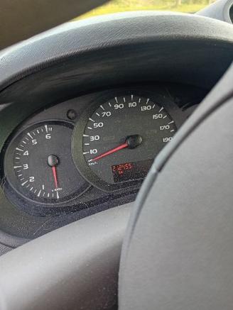 Unfallwagen Renault Kangoo Kangoo/Grand Kangoo (KW) MPV 1.6 16V (K4M-830(K4M-G8)) [78kW]  (02-200=
8/...) 2008/1