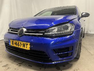Vaurioauto  passenger cars Volkswagen Golf Golf VII (AUA) Hatchback 2.0 R 4Motion 16V (DNUE) [221kW]  (11-2013/08=
-2020) 2015/3