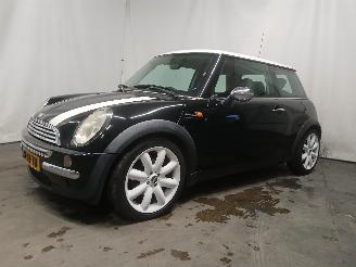 Mini Mini Mini (R50/53) Hatchback 1.6 16V Cooper (W10-B16A) [85kW]  (06-2001/09-=
2006) picture 2