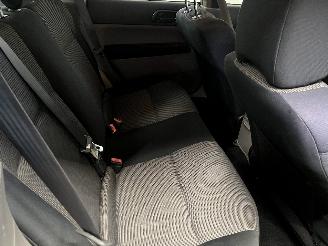 Subaru Forester Forester (SG) SUV 2.0 16V X (EJ204) [116kW]  (06-2005/05-2008) picture 13
