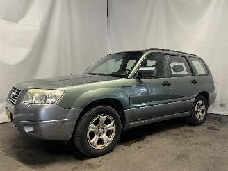 Subaru Forester Forester (SG) SUV 2.0 16V X (EJ204) [116kW]  (06-2005/05-2008) picture 3