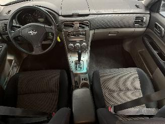 Subaru Forester Forester (SG) SUV 2.0 16V X (EJ204) [116kW]  (06-2005/05-2008) picture 14
