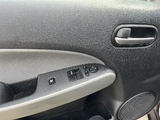 Mazda 2 2 (DE) Hatchback 1.3 16V S-VT (ZJ46) [55kW]  (10-2007/06-2015) picture 21