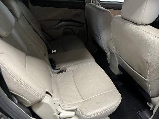 Mitsubishi Outlander Outlander (CW) SUV 2.0 16V 4x2 (4B11) [108kW]  (11-2006/11-2012) picture 13