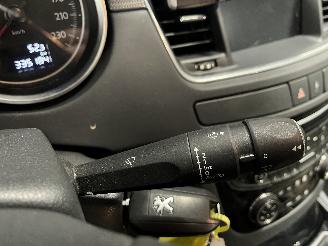 Peugeot 508 508 SW (8E/8U) Combi 1.6 HDiF 16V (DV6C(9HL)) [84kW]  (02-2012/12-2018=
) picture 15
