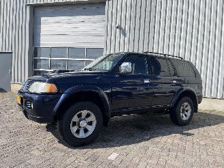 Mitsubishi Pajero Pajero Sport (K7/9) Terreinwagen 2.5 TD GLS (4D56TDI) [85kW]  (07-2002=
/02-2009) picture 3
