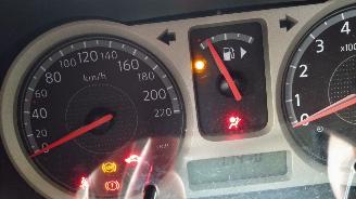 Nissan Note Note (E11) MPV 1.6 16V (HR16DE) [81kW]  (03-2006/06-2012) picture 2