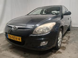 Schadeauto Hyundai I-30 i30 (FD) Hatchback 1.4 CVVT 16V (G4FA) [80kW]  (10-2007/11-2011) 2010/11