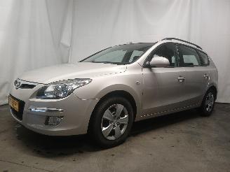 Hyundai I-30 i30 Crosswagon (WWH) Combi 1.4 CVVT 16V (G4FA) [80kW]  (11-2009/06-201=
2) picture 3