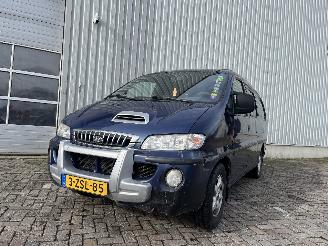 Damaged car Hyundai H-200 H-1/H-200 Van 2.5 CRDi Powervan (D4CB) [103kW]  (08-2003/12-2007) 2006/3