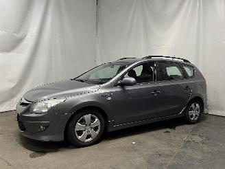 Hyundai I-30 i30 Crosswagon (WWH) Combi 1.4 CVVT 16V (G4FA) [80kW]  (11-2009/06-201=
2) picture 3