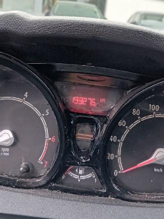 Ford Fiesta Fiesta 6 (JA8) Hatchback 1.25 16V (SNJB(Euro 5)) [60kW]  (06-2008/06-2=
017) picture 2