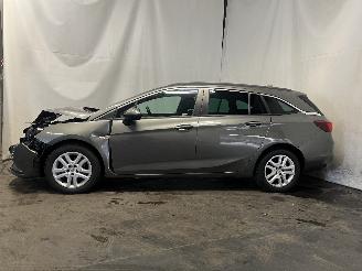Opel Astra Astra K Sports Tourer Combi 1.0 Turbo 12V (B10XFT(Euro 6)) [77kW]  (01=
-2016/12-2022) picture 3